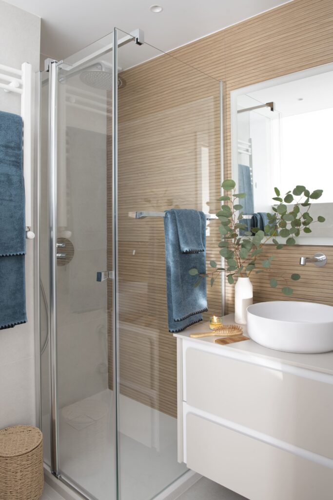 Baños pequeños modernos